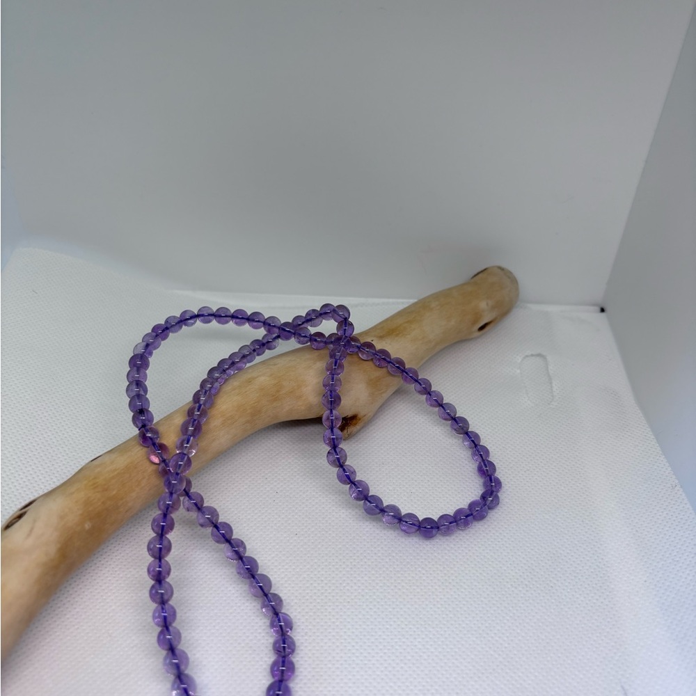 Amethyst 

neckless/ 3 strand bracelet